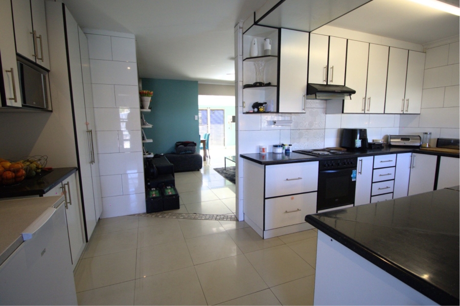 3 Bedroom Property for Sale in Sherwood Eastern Cape